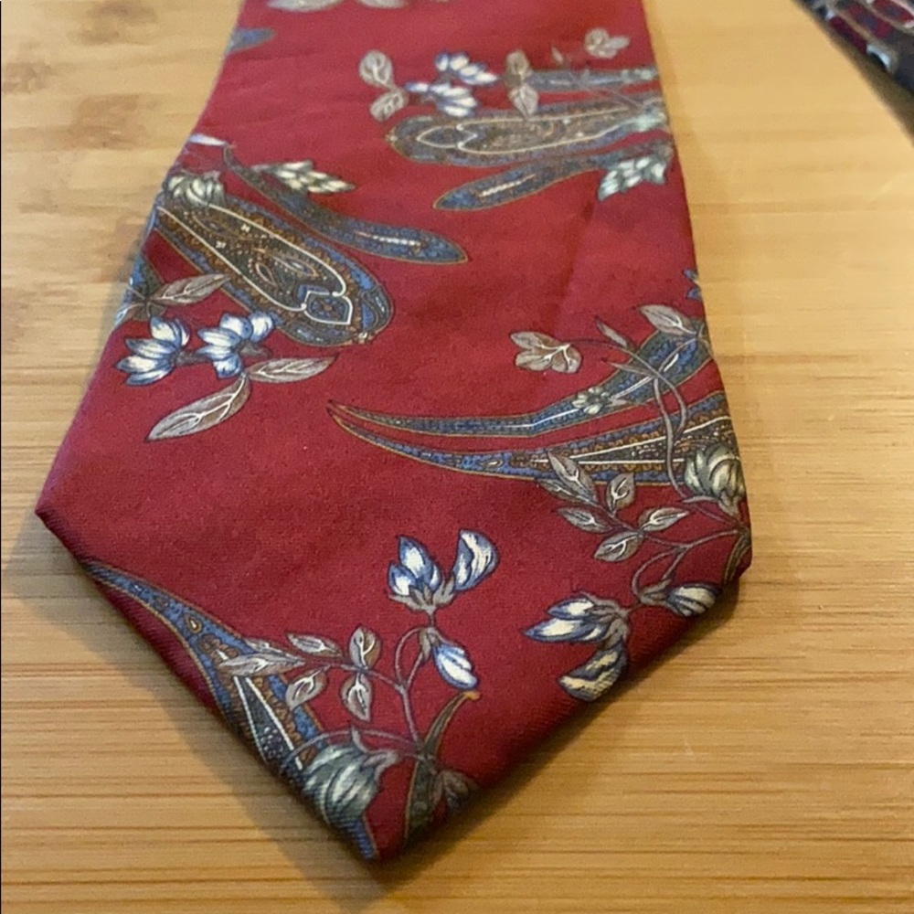 Tie